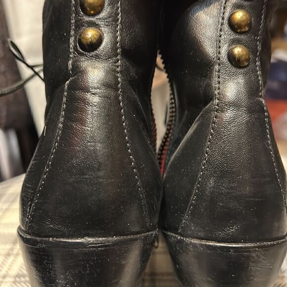 Vintage Leather Modern Vice Ankle Boots - Picture 14 of 14